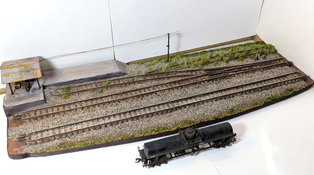 食*ン様 Ｎゲージ・ジオラマ展示台【昭和の貨車留置線】※タンク貨車付き！