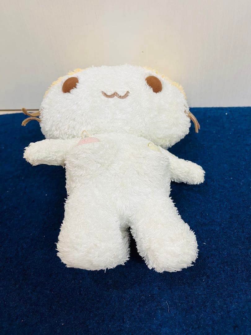 マシュマロみたいなふわふわにゃんこ　サンリオ　ポーズ　ぬいぐるみ