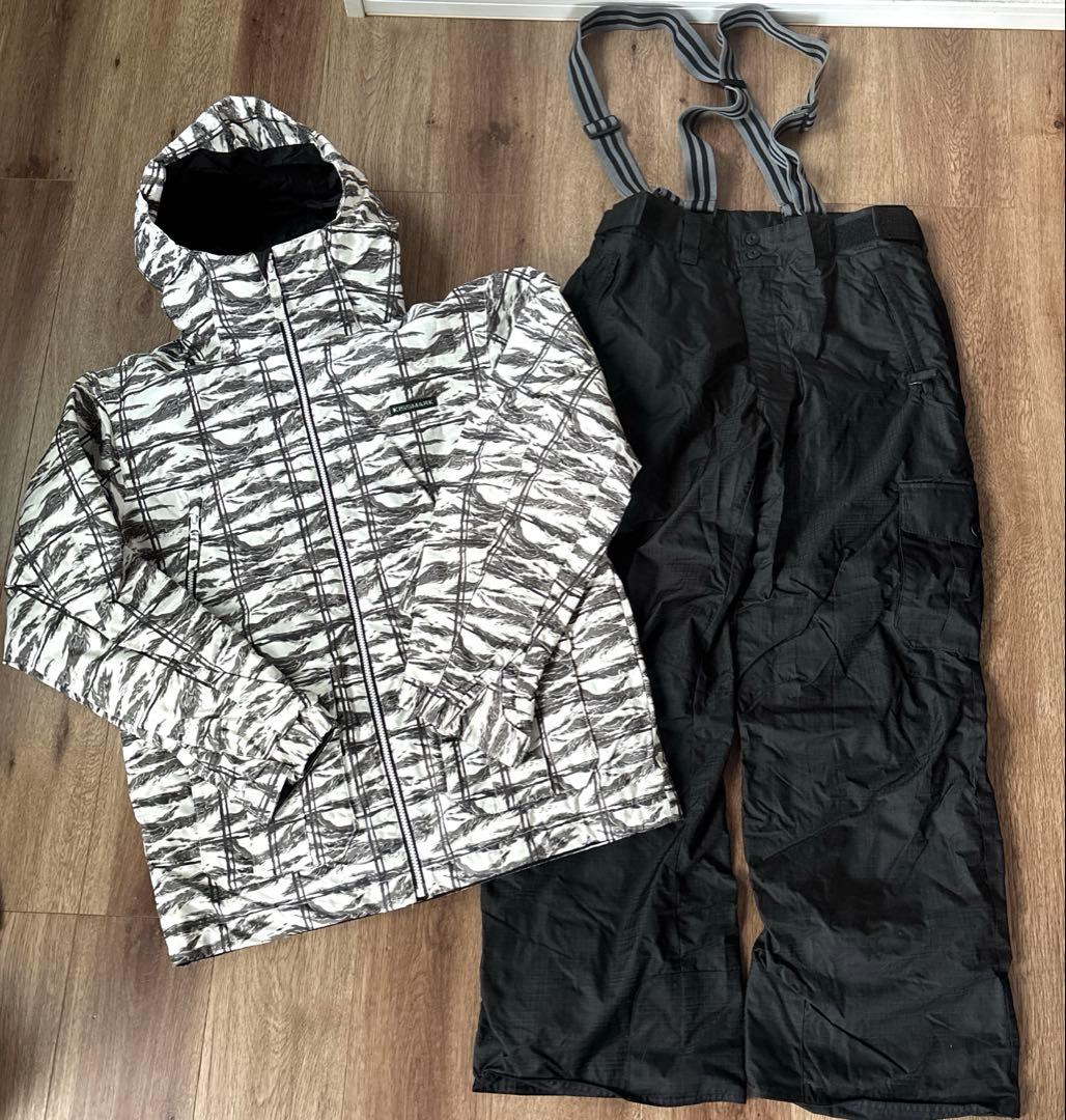 キスマーク　スキーウェア スノーウェア 迷彩柄　Lサイズ　上下セット