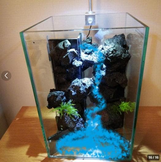 【完成品】滝の流れるアクアテラリウム　イモリウム　苔　　アクアテラリウム完成品