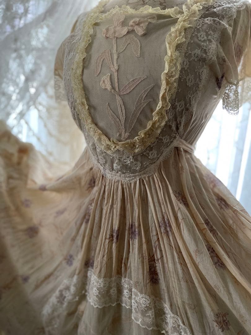 〜♡〜 美しいアンティークドレス 〜♡〜 フランスアンティークレース