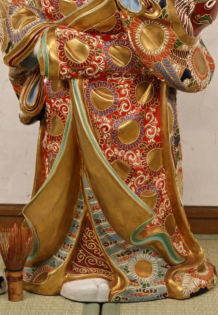 九谷焼 八幡窯 色絵金彩龍図　お多福 像　お福　置物　高さ約77cm　BK67