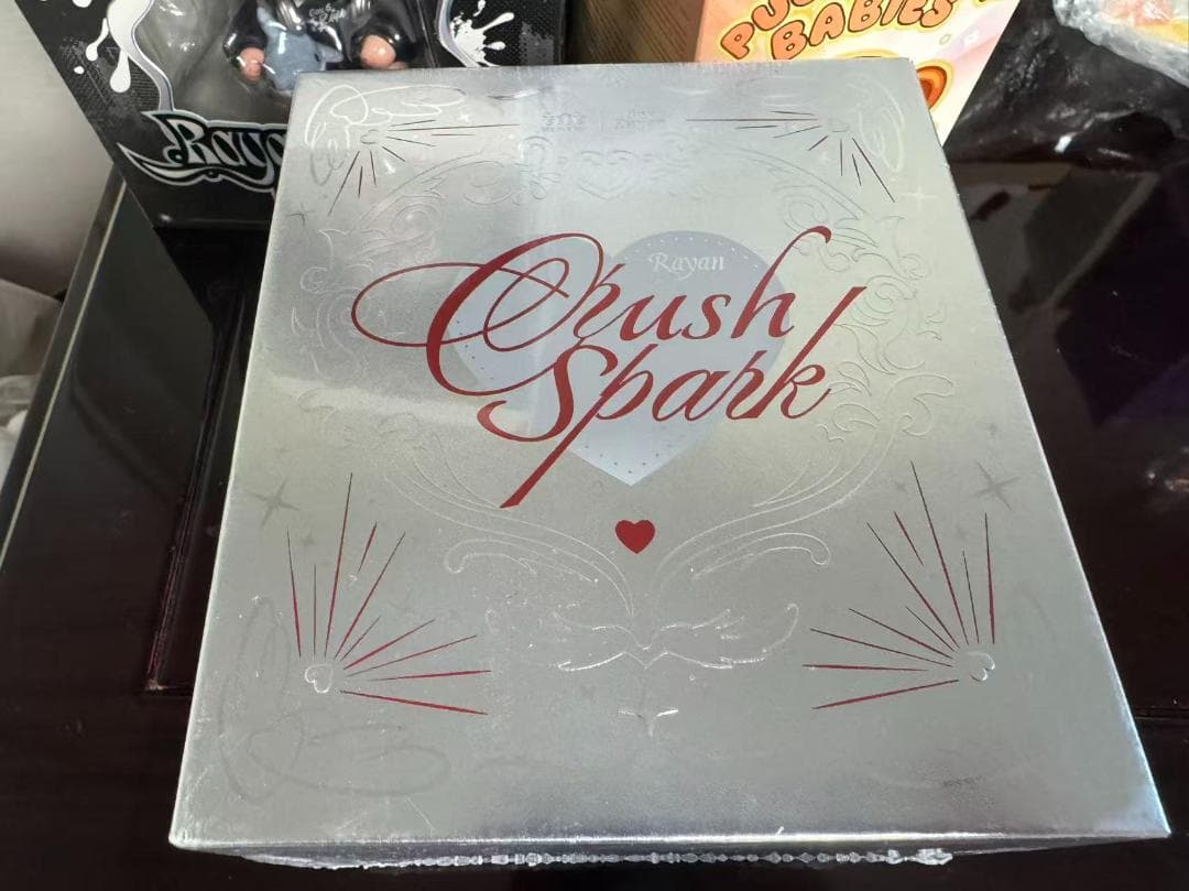 【人気完売品】Rayan TNTSPACE　フィギュア　バレンタイン限定