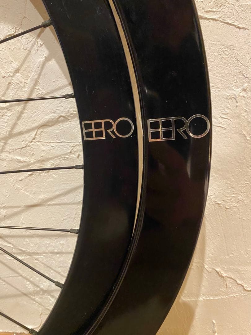 700c H PLUS SON eerofgfsピスト　リア