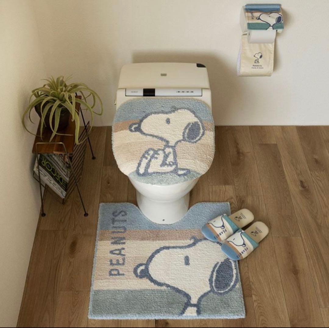 ブルー色　PEANUTS スヌーピー　トイレマットセット　新品