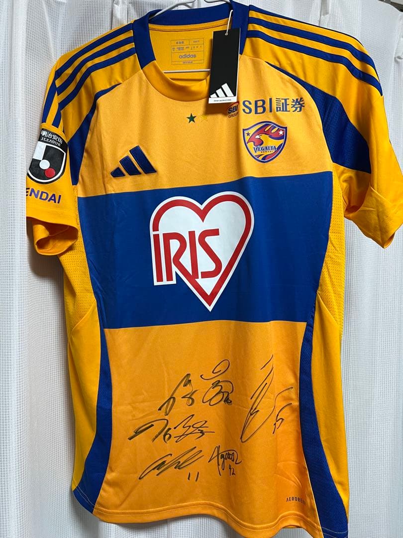 【新品】2025  オーセンティックユニフォーム サイン入り