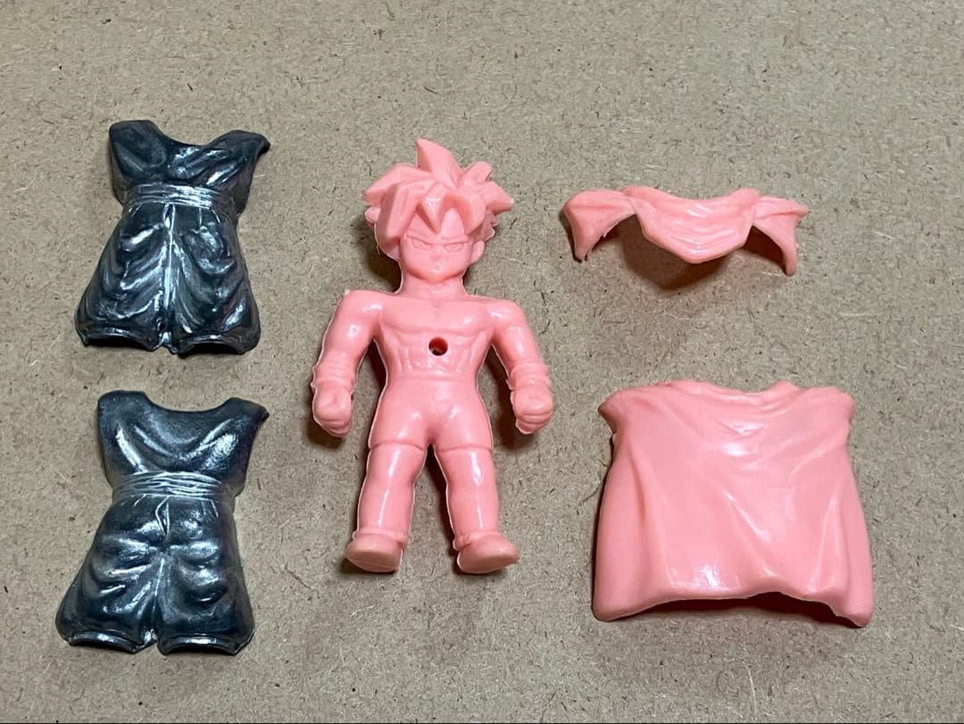 ドラゴンボール　孫悟飯　クロスアップ　メタルジャケット　ドラ消し　肌色　消しゴム