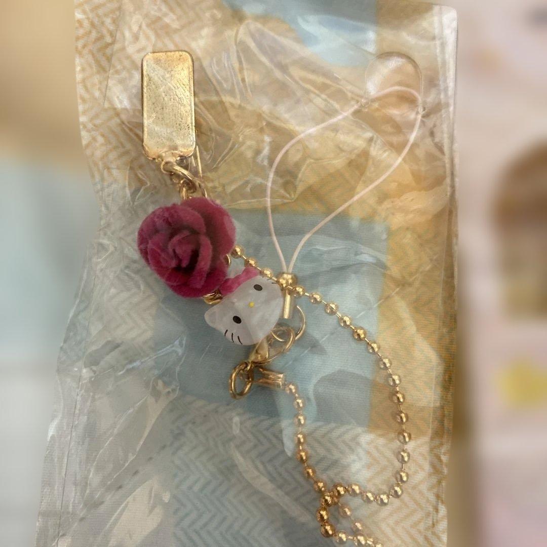 ハローキティ ストラップとキーチェーンセット　4種類