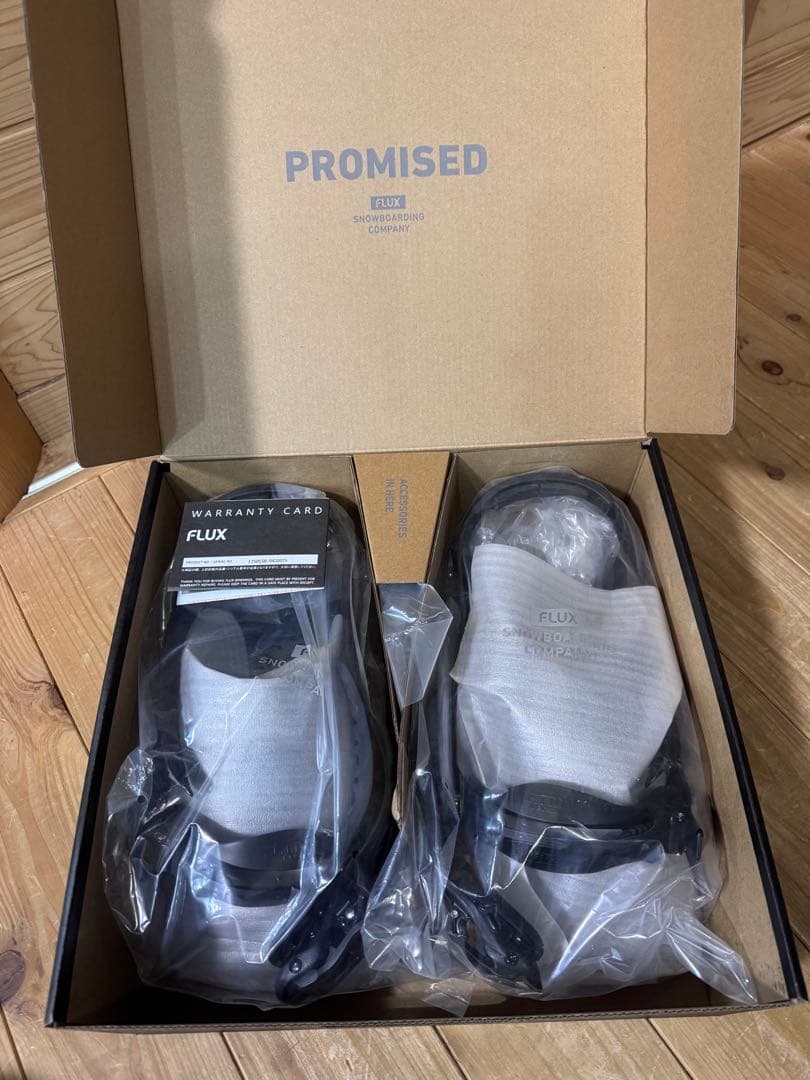 新品　FLUX DS Sサイズ　フラックス　24-25 新品未使用