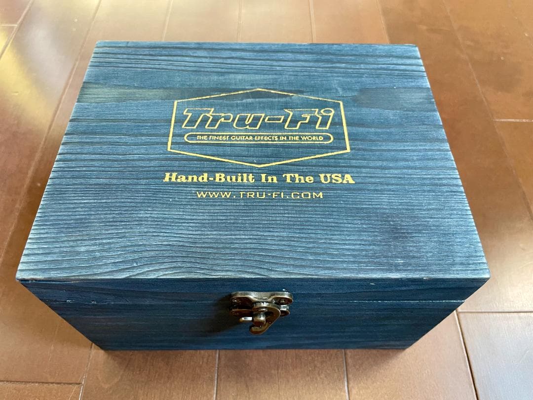 ギター Tru-Fi COLOR D Fuzz