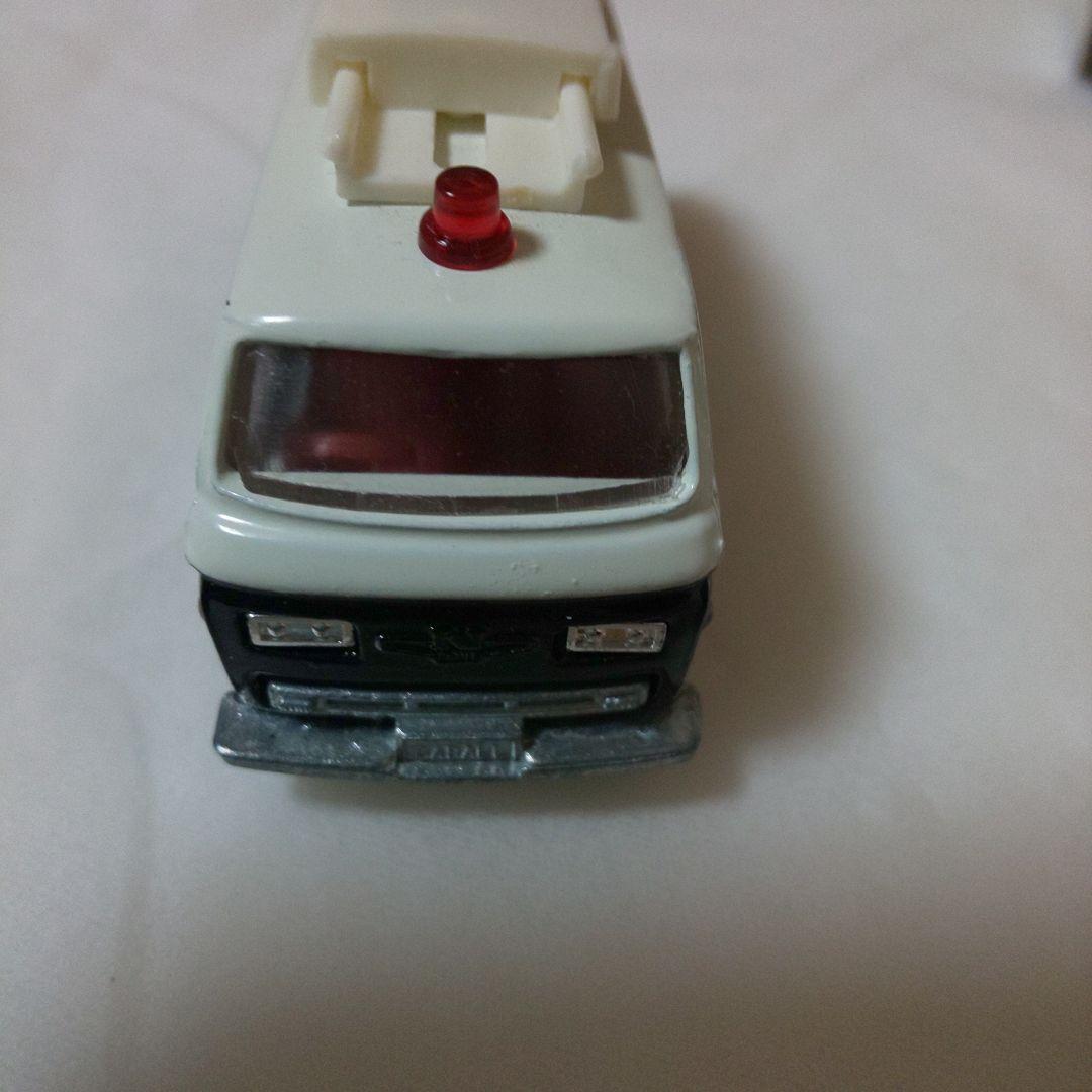 黒箱67ニッサン キャブオール事故処理車