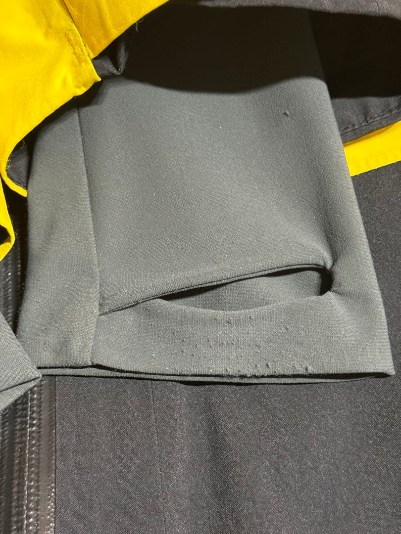 スキー PeakPerformance Gravity 2L Jacket