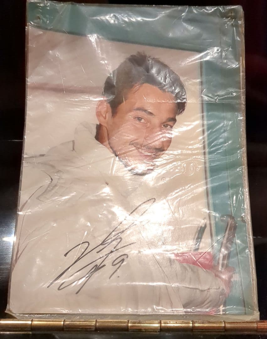 【希少・当選品】名古屋グランパス ヴァスティッチ 直筆サイン入り写真 月刊グラン