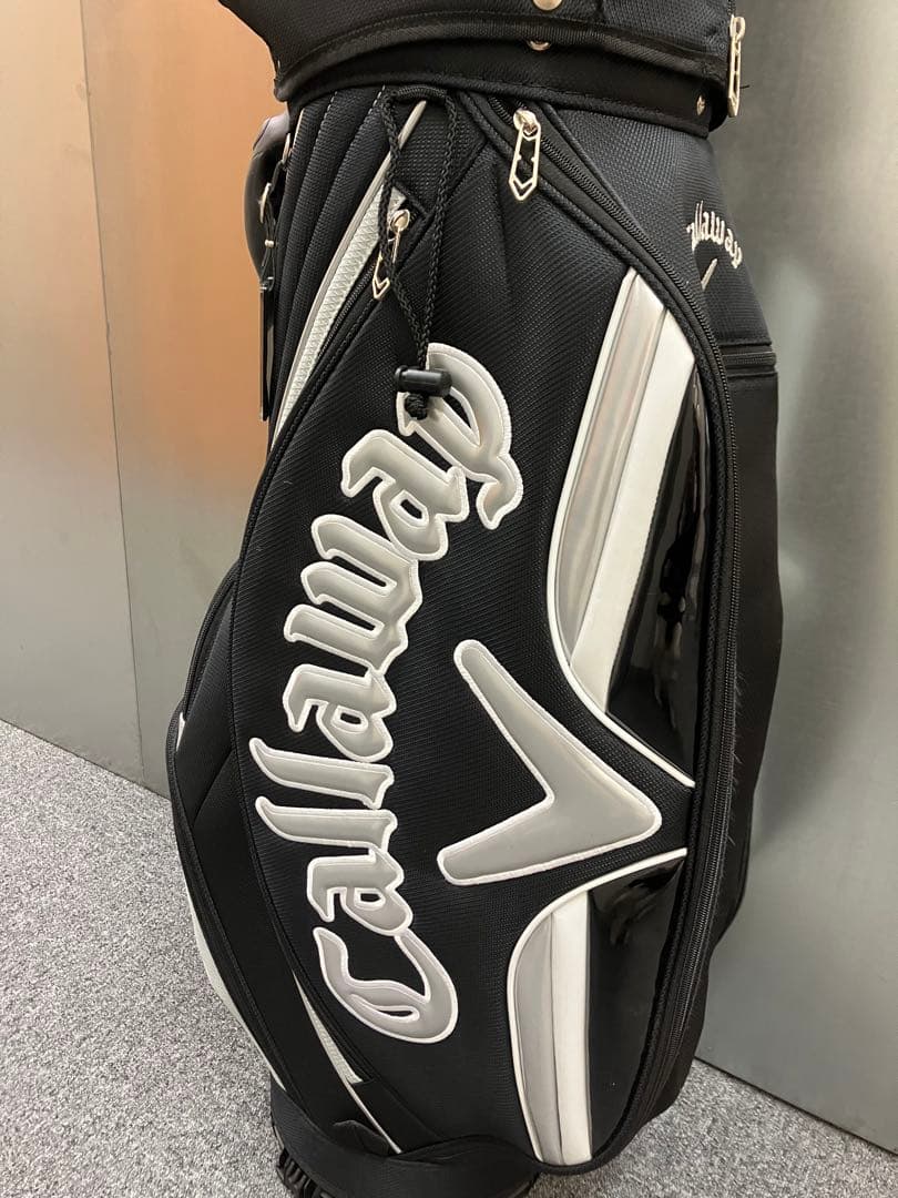 Callaway キャディバッグ 黒/白 フルカバー付き