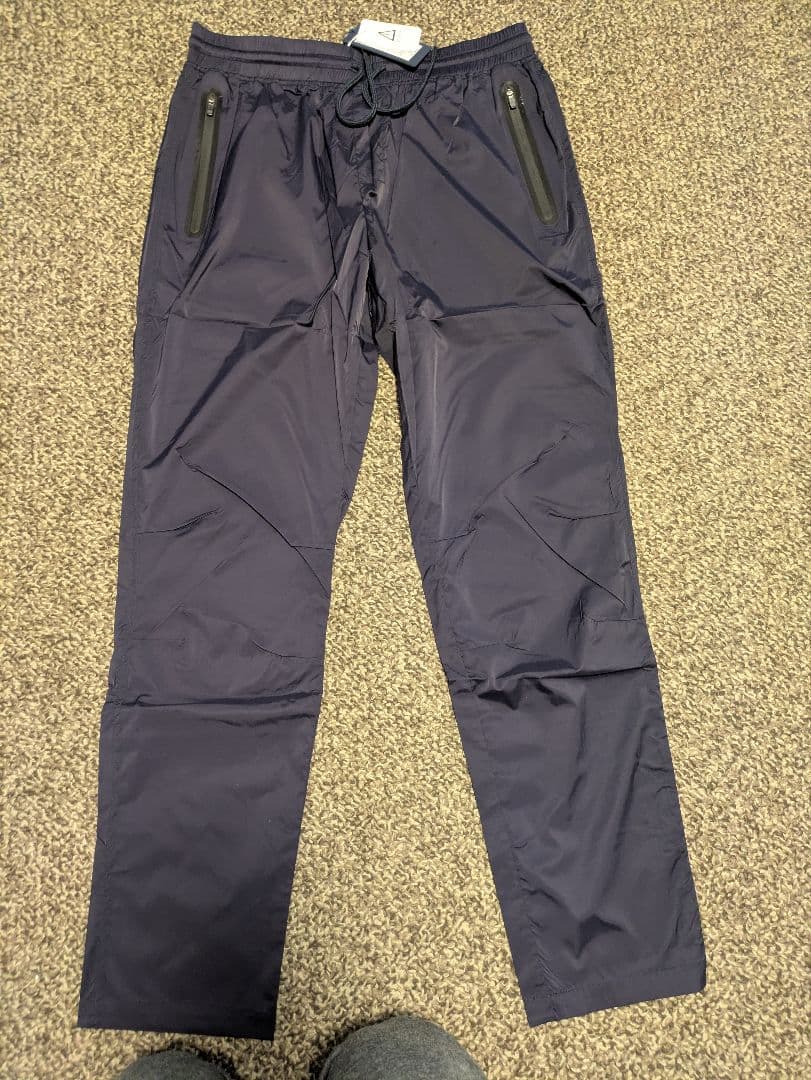 ムータ　ネイビー ストレートパンツ