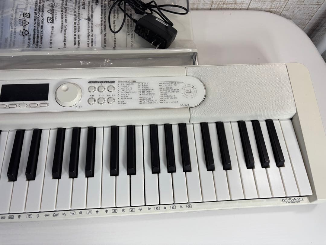 CASIO 電子キーボード 光ナビゲーション LK-526 Casiotone