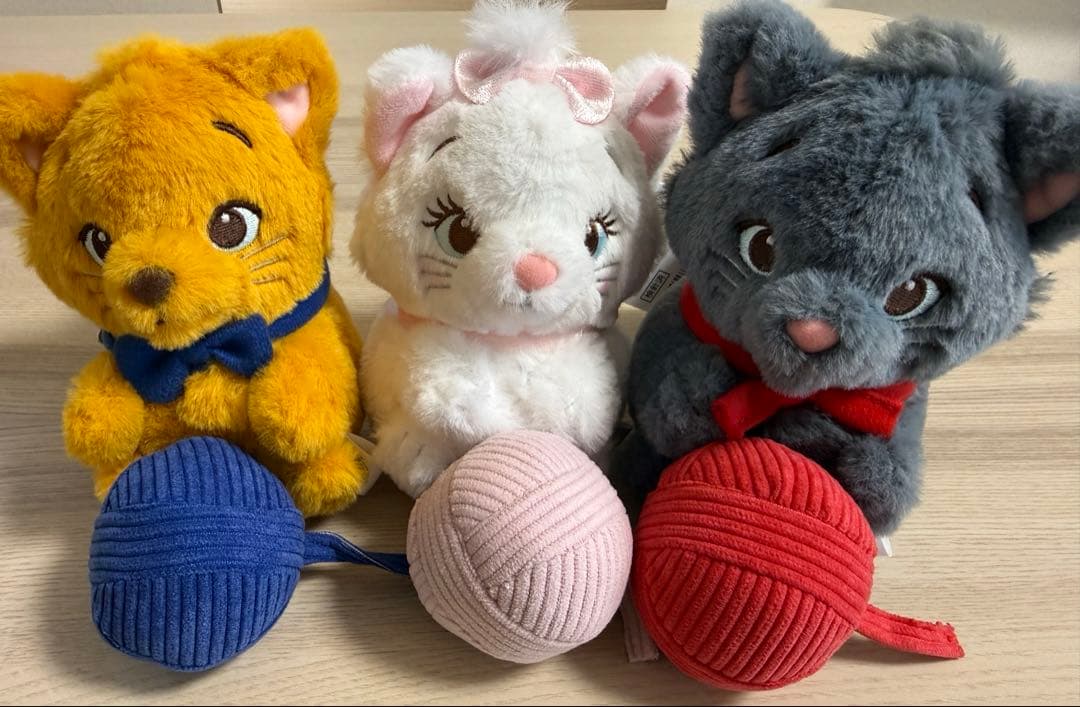 おしゃれキャット ぬいぐるみキーホルダー　毛糸玉 MOVE