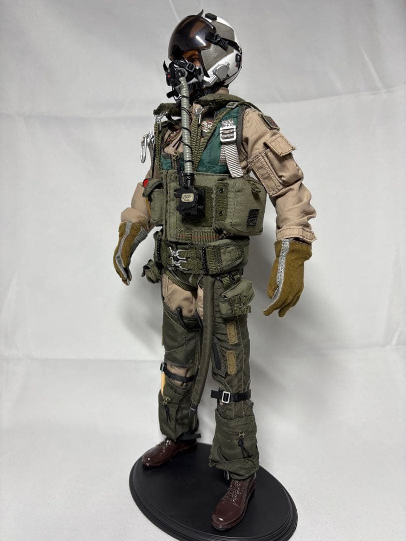 VeryHot製 VFA-154 BLACK KNIGHTS“ディカプリオ似 ”