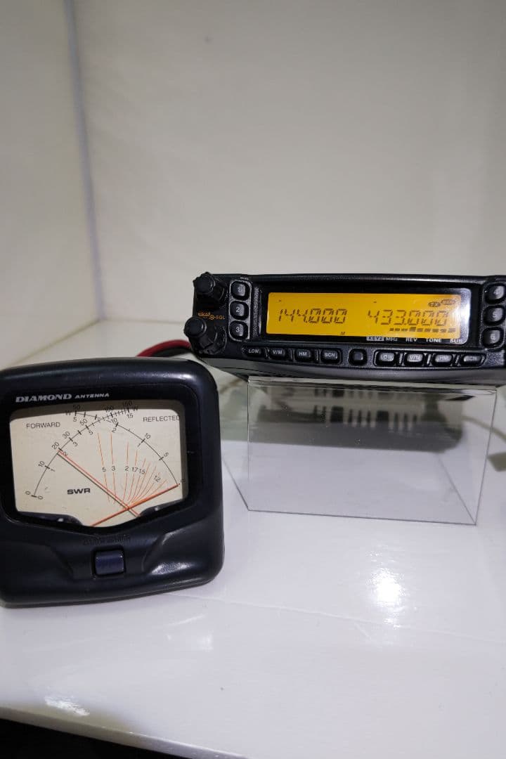 DIAMOND FT-8800/20w送受信機 144-433MHz