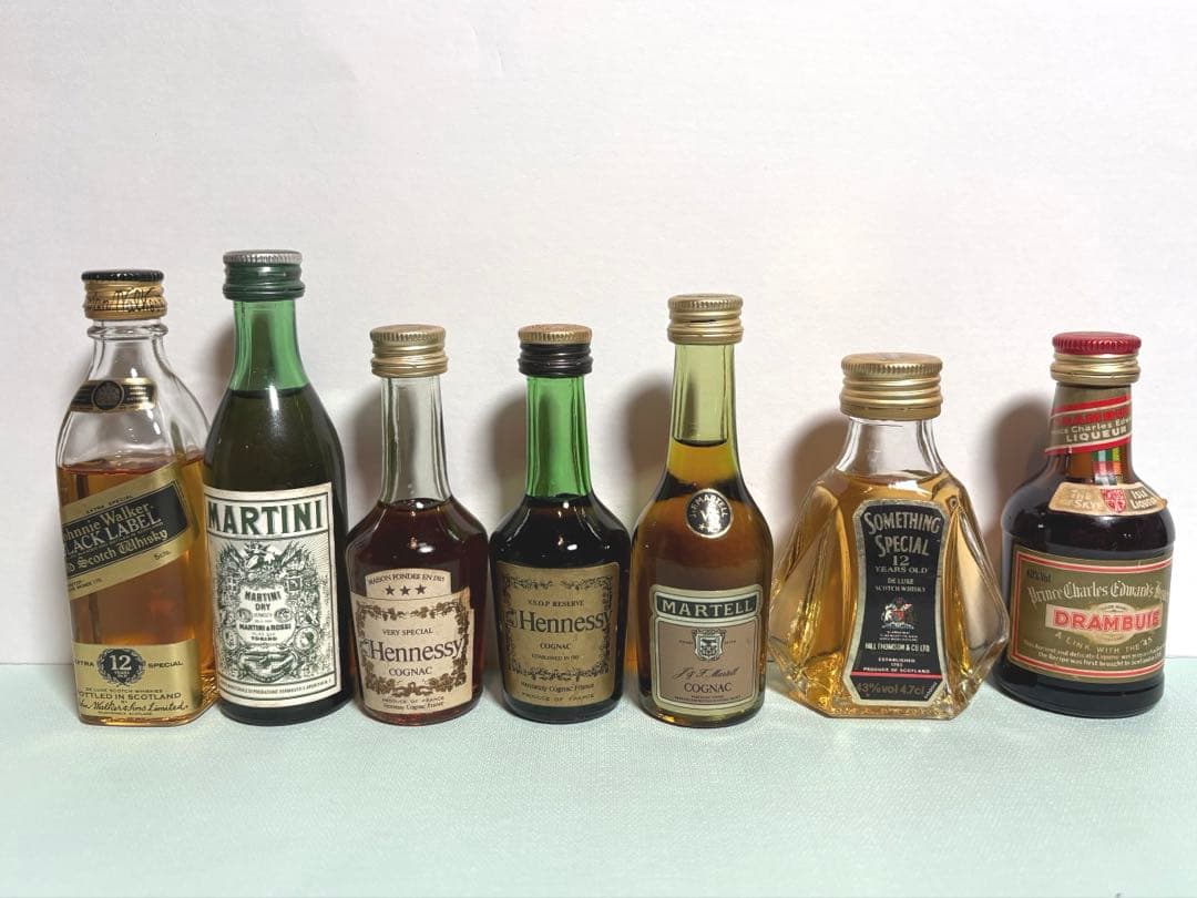 【古酒】 洋酒ミニボトル26本　オールドウイスキー・コニャック　モランディーニ