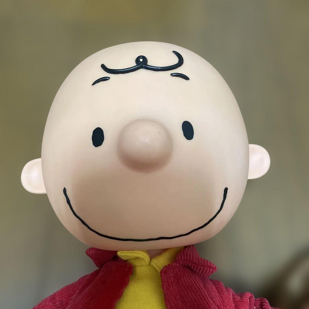 チャーリー・ブラウン ぬいぐるみ スケート靴付き