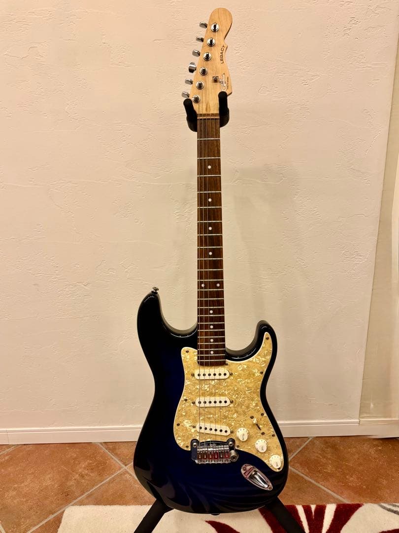 G&L ストラトキャスター Tribute Legacy Blue Burst