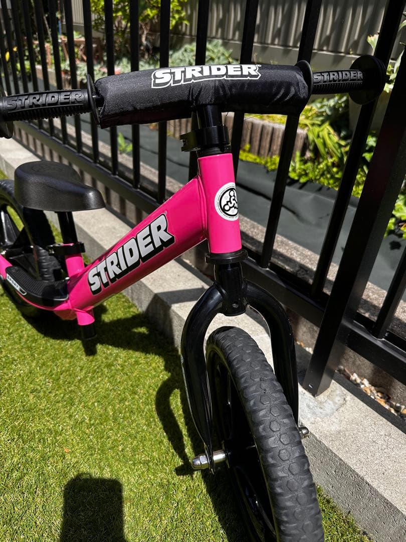 ストライダー　STRIDER ピンク