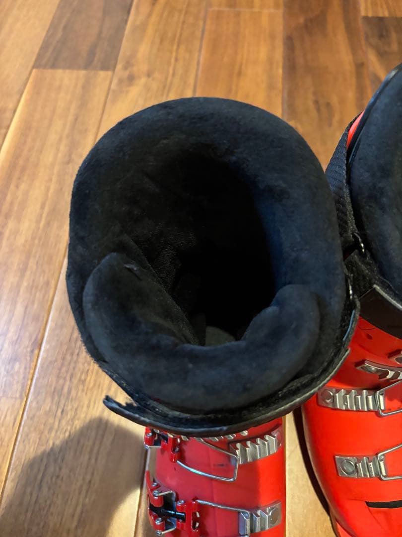 ATOMIC 子ども用スキーブーツ