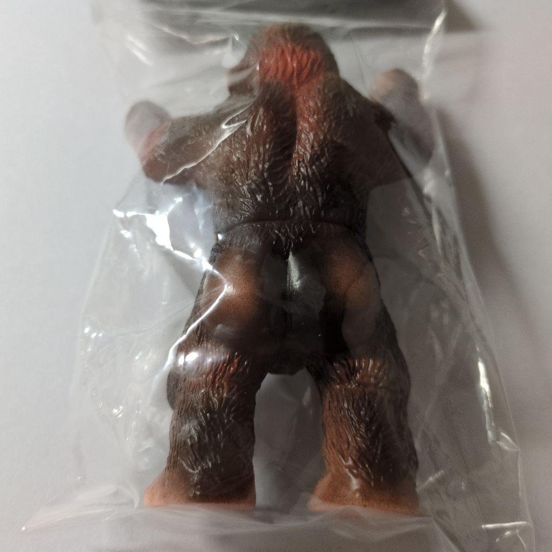 ぶたのはな　ソフト焼き玩具　ミニ恐竜シリーズ　ゴリラ　(色ブラウン)