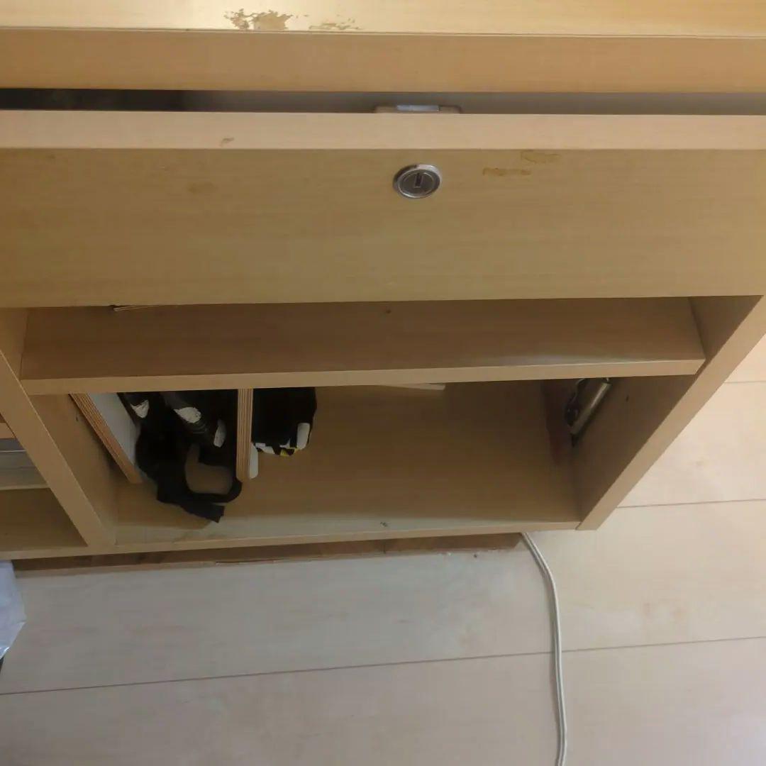 【専用】レジカウンター　ガラスキャビネット 3段棚 鍵付き