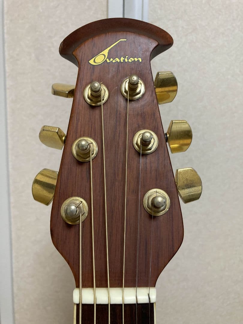 Ovation　セレブレティー　デラックス　専用ケース付き　エレアコ　CC257