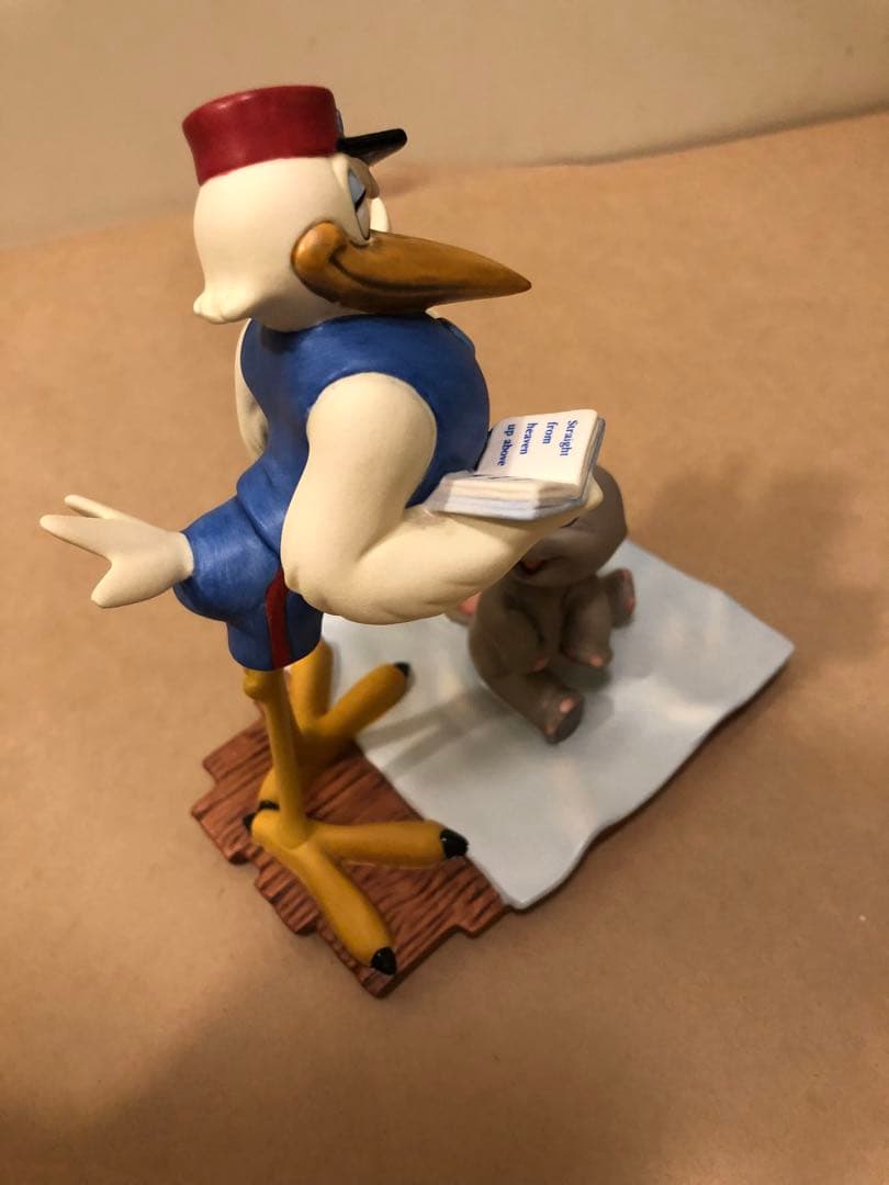 未使用品　ディズニー　WDCC ダンボ　Bundle of Joy フィギュア