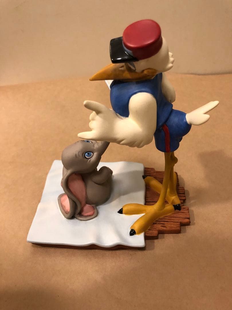 未使用品　ディズニー　WDCC ダンボ　Bundle of Joy フィギュア