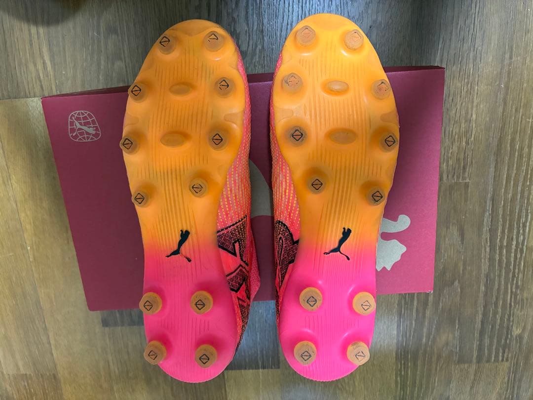 PUMAフューチャー7 アルティメット　HG/AG