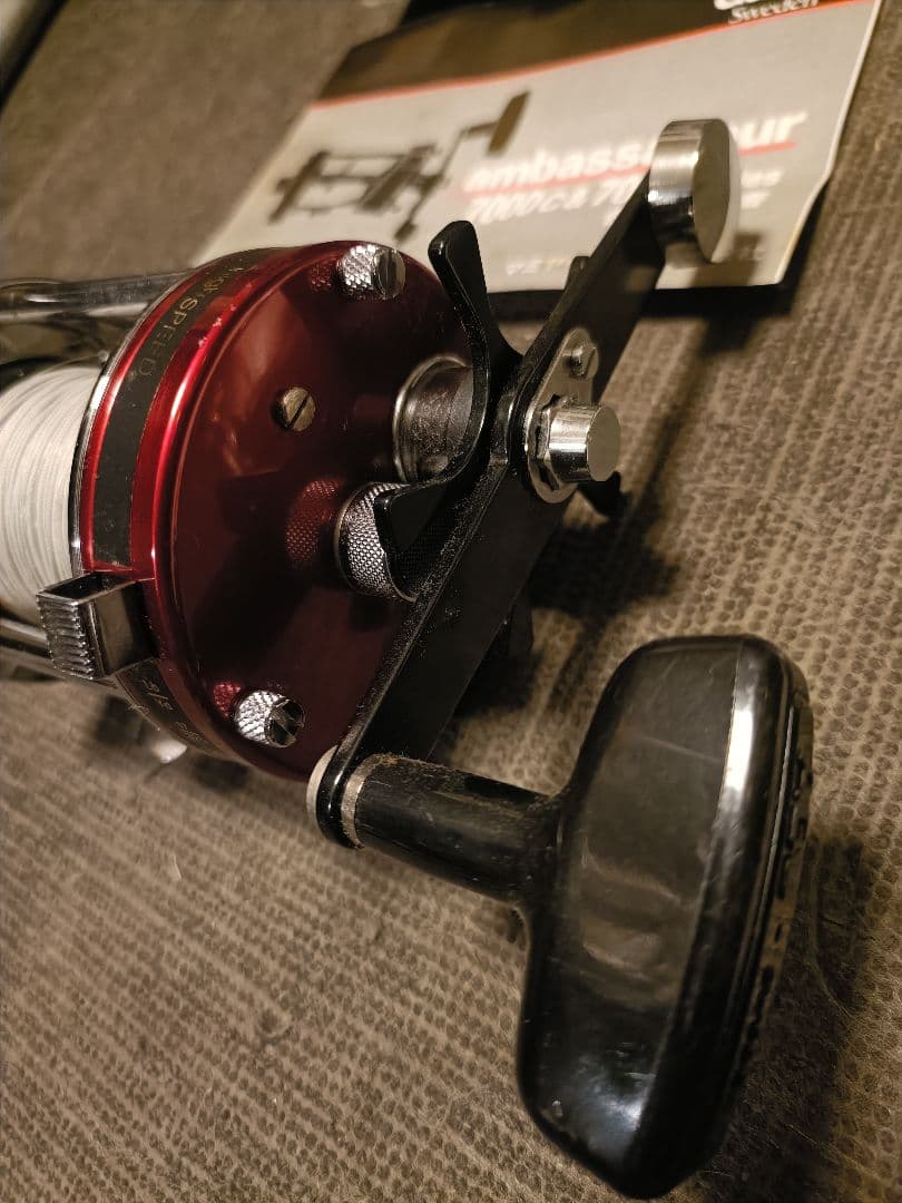 ​【名機Abu Ambassadeur7000 赤 マミヤOP期 箱・付属品完備