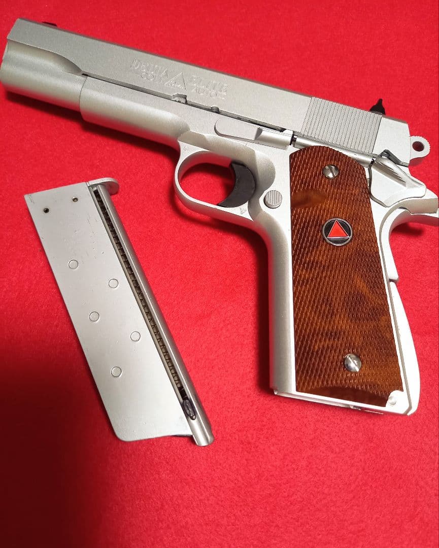 WA コルトデルタエリート　SCW ウエスタンアームズ　木製グリップ付き