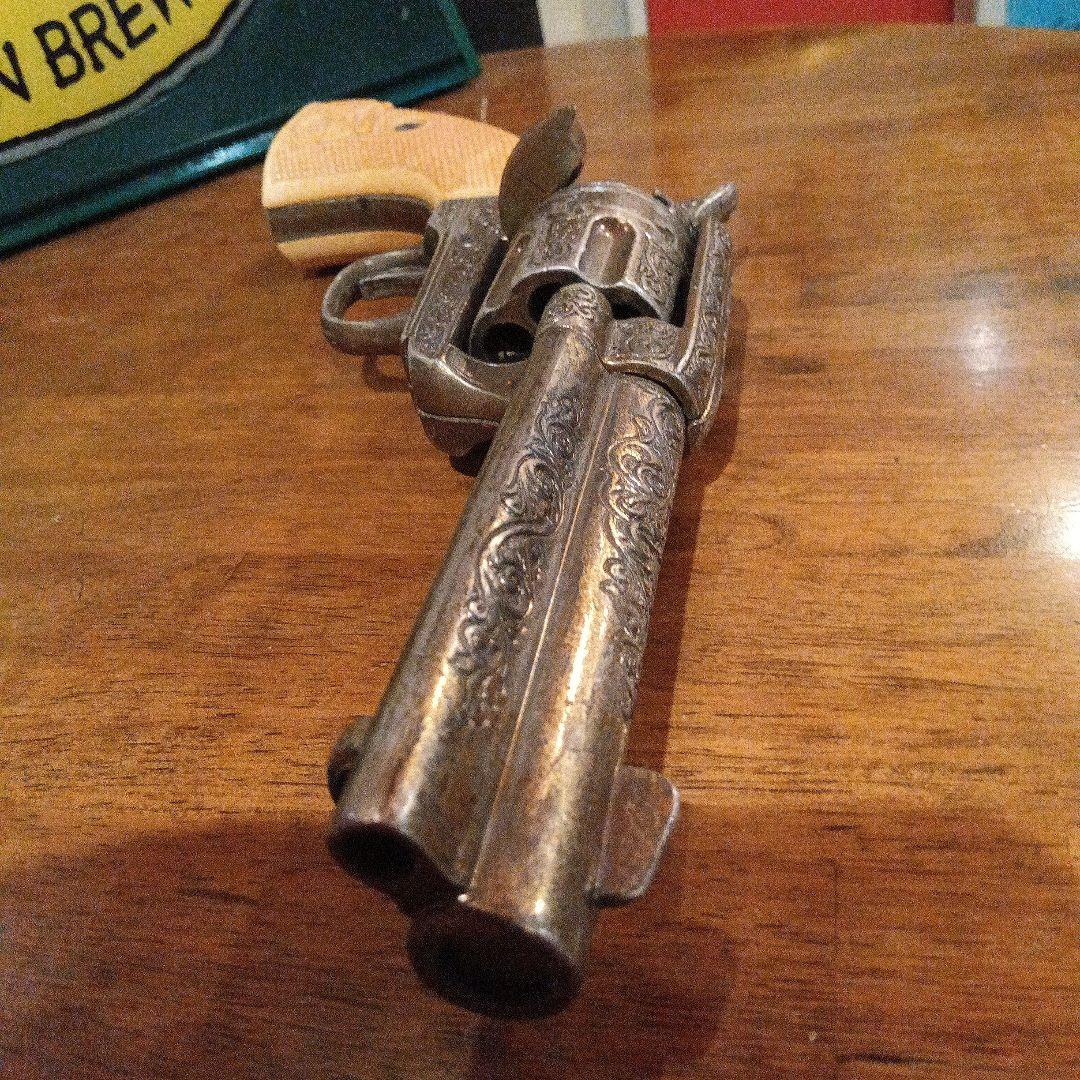 デニックス？　装飾銃　モデルガン　ピースメーカー？　　マカロニウェスタン