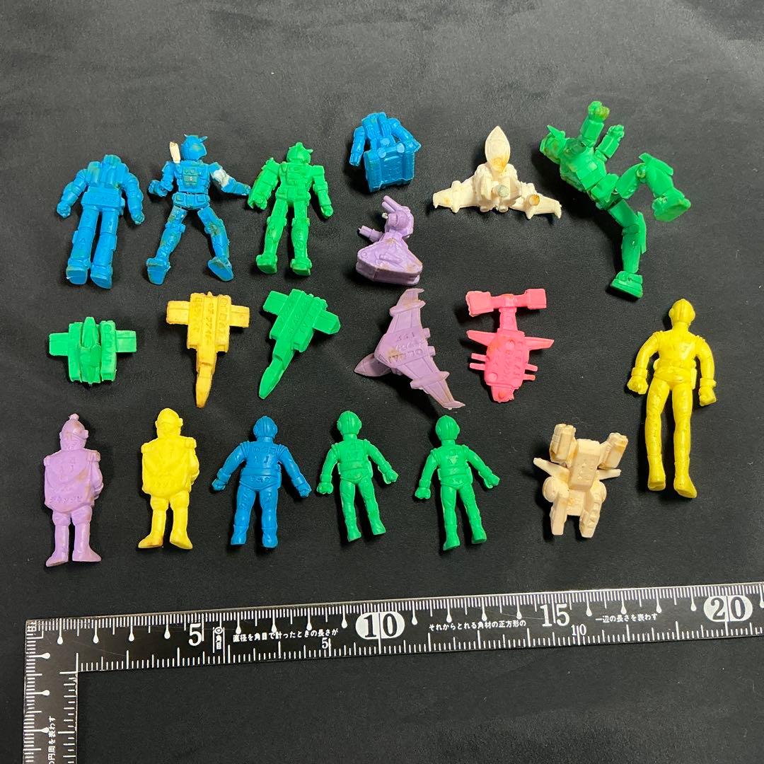 ガンダム　消しゴム　フィギュア