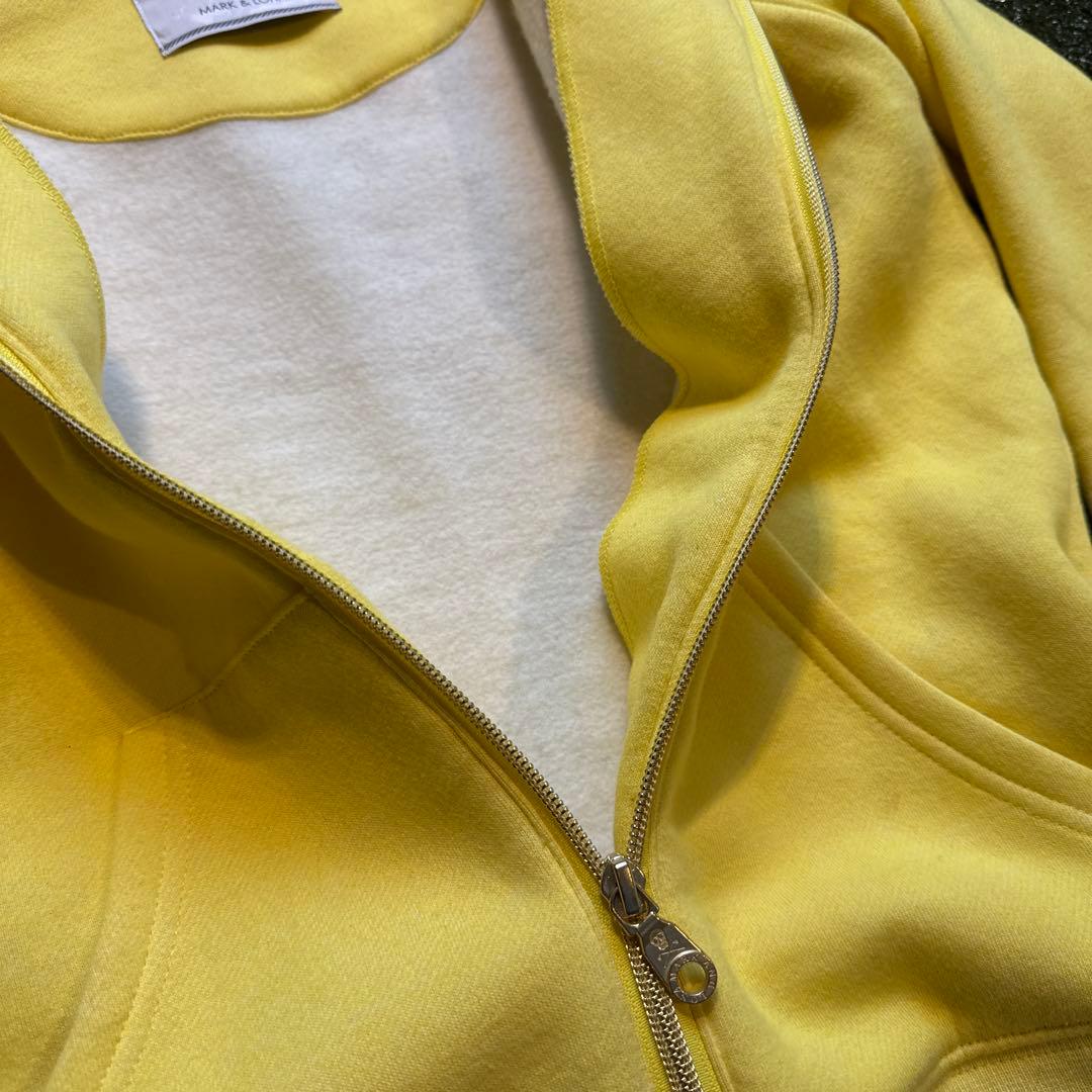 未使用美品★MARK&LONA★裏起毛イエロースカルフーディM