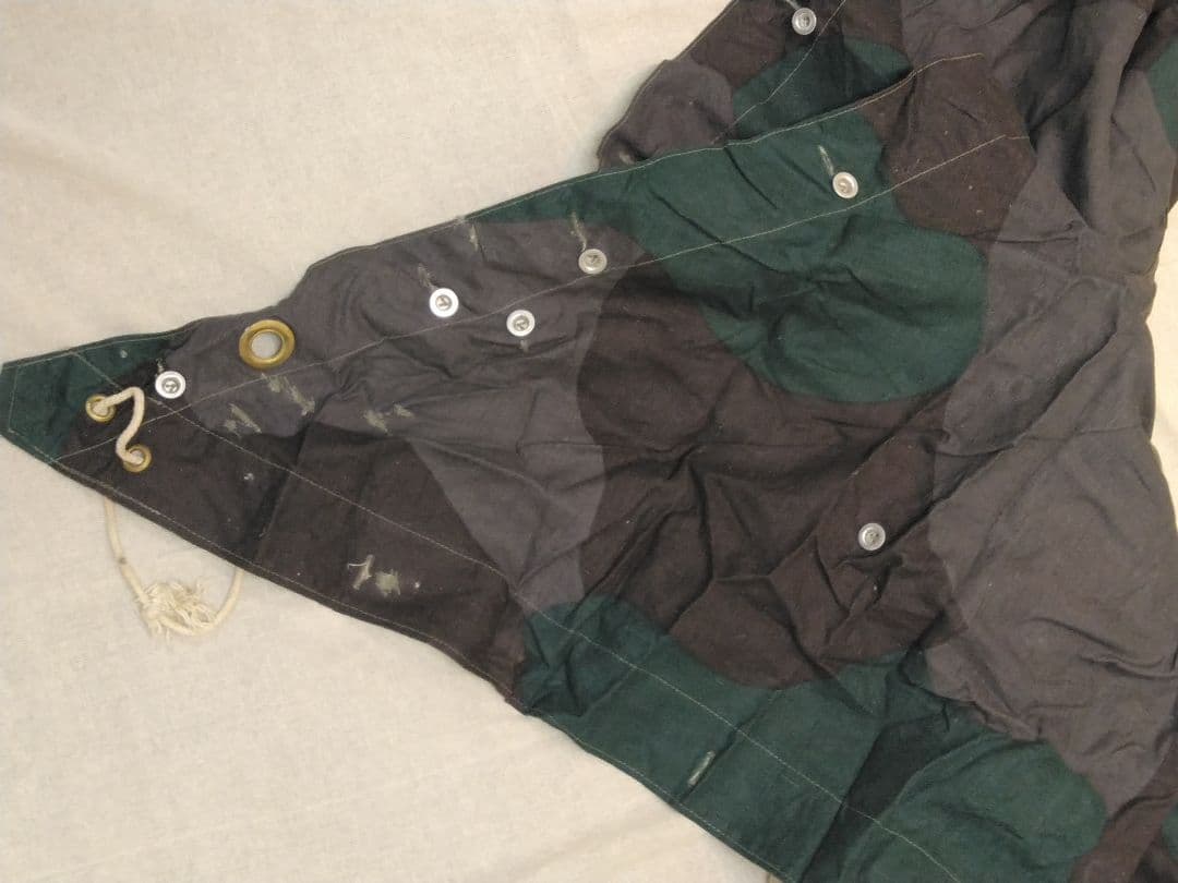 USED スウェーデン軍テントシート 1枚 軍幕 　 ポンチョ カモ