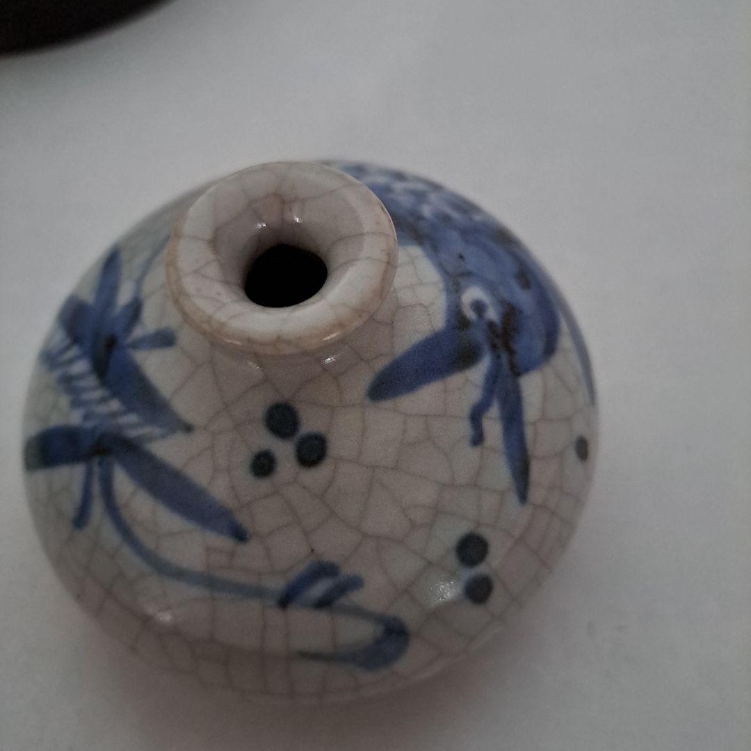 Kan　　江戸中　初期伊万里　　極上油壺　貫入　　縁広型　鯉、トンボ文