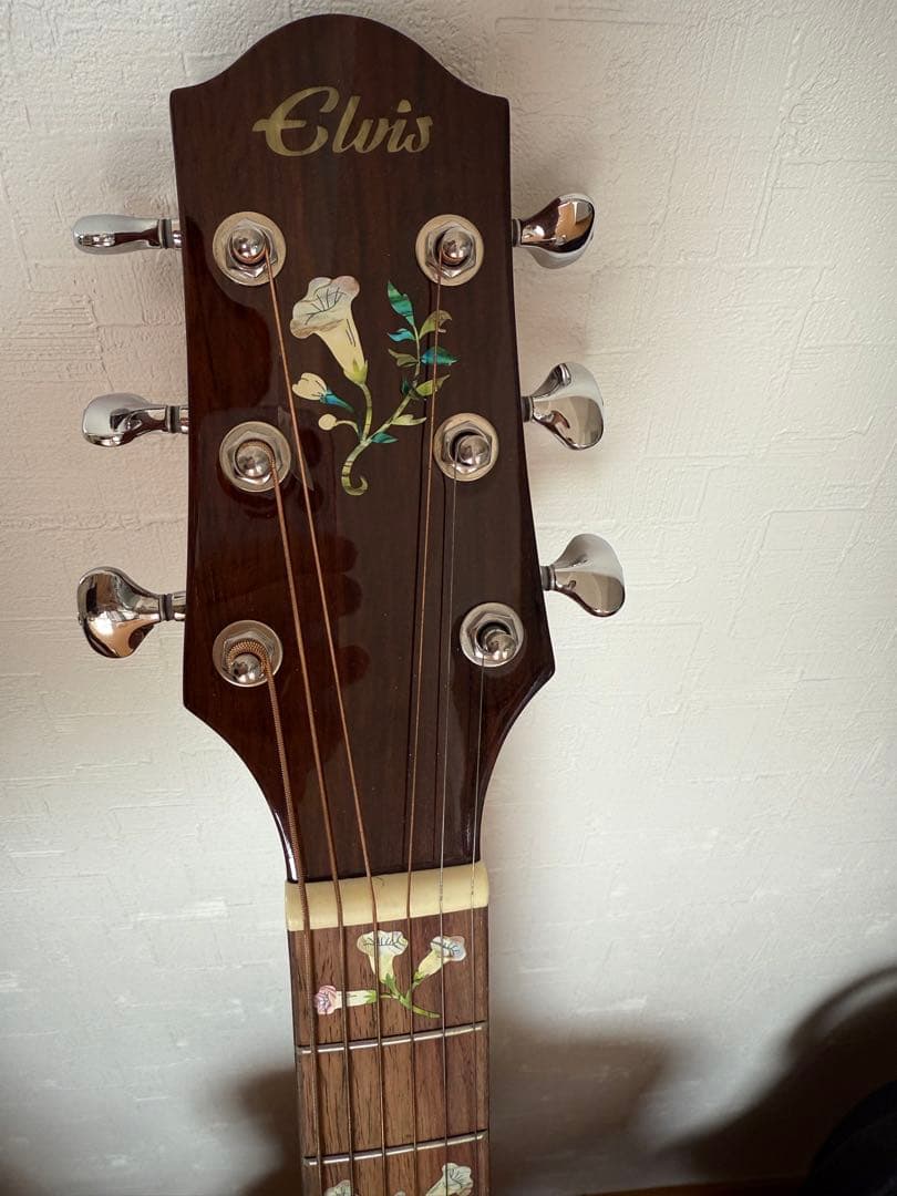 Elvis アコースティックギター 専用ケース付き