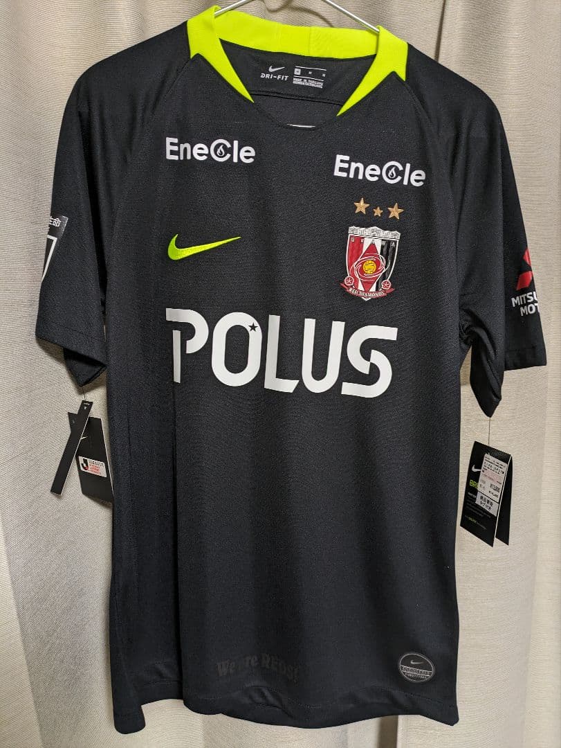 【新品未使用・Mサイズ】浦和レッズ　日本代表　橋岡大樹選手　ユニフォーム