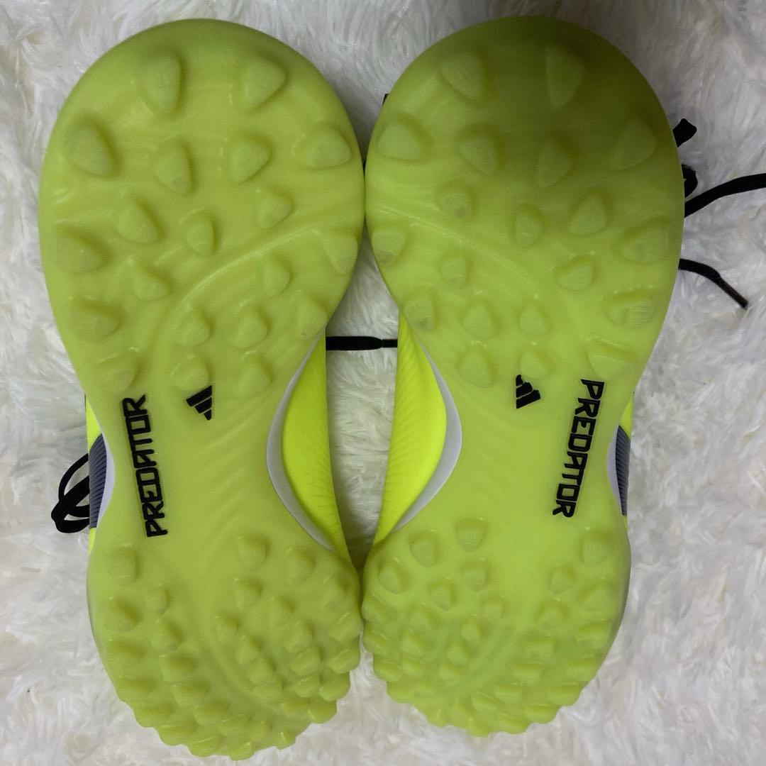 【新品未使用】アディダス サッカー トレーニングシューズ プレデターエリートTF