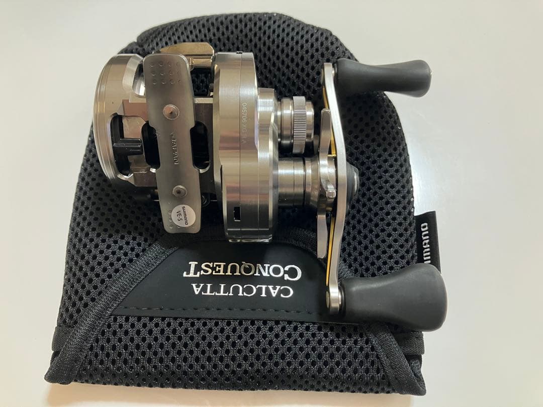 リール SHIMANO 23 CALCUTTA CONQUEST BFS XGR