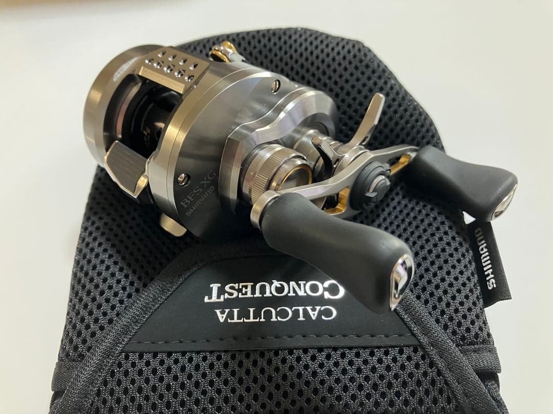 リール SHIMANO 23 CALCUTTA CONQUEST BFS XGR