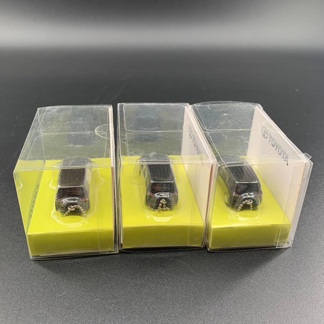 TOYOTA SIENTA トヨタ シエンタ ミニカー キーホルダー