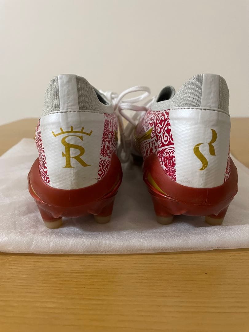 ミズノ　モレリアネオ4β　セルヒオラモス 25.0