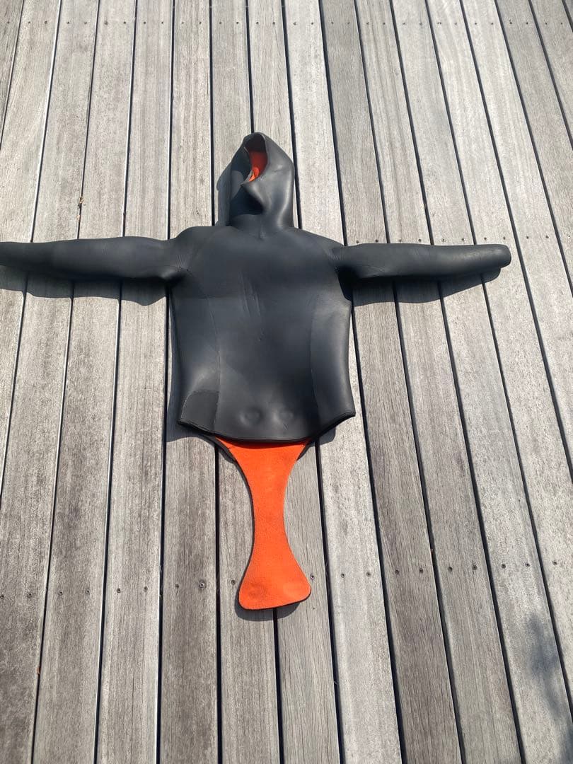 ウェットスーツ　ロクハンカブリ　上下セットLサイズ