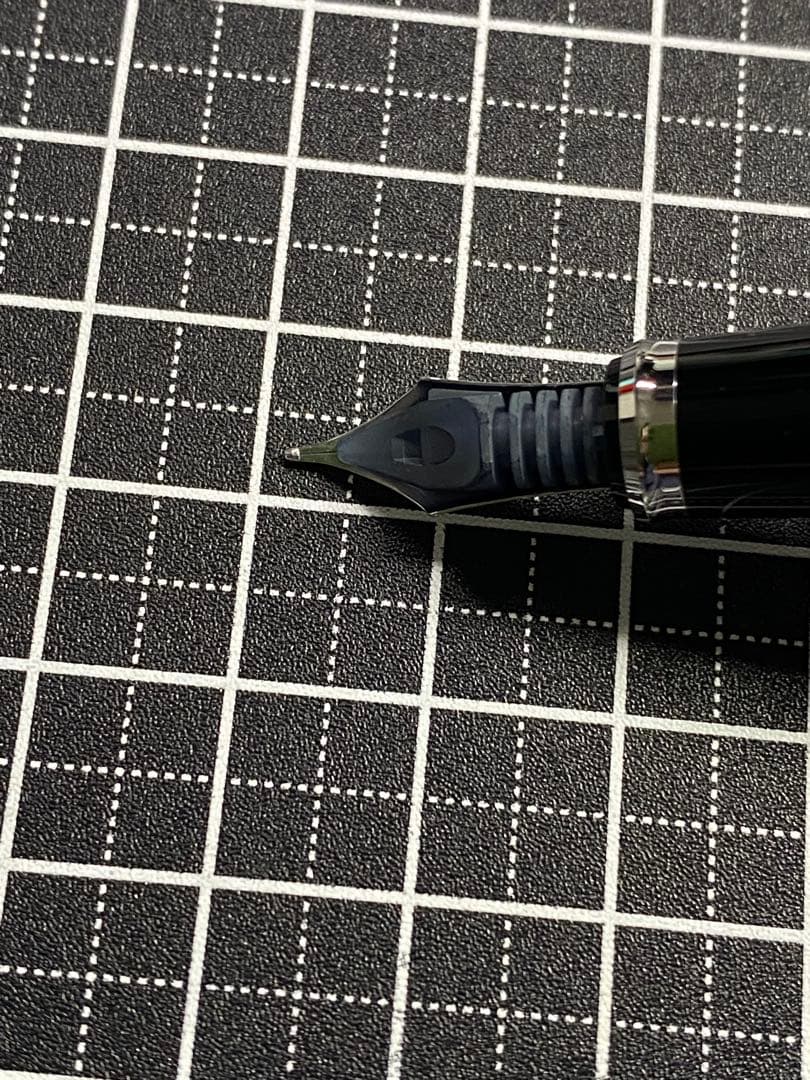 PILOT STELLA 90s Jet-black 万年筆　字幅M